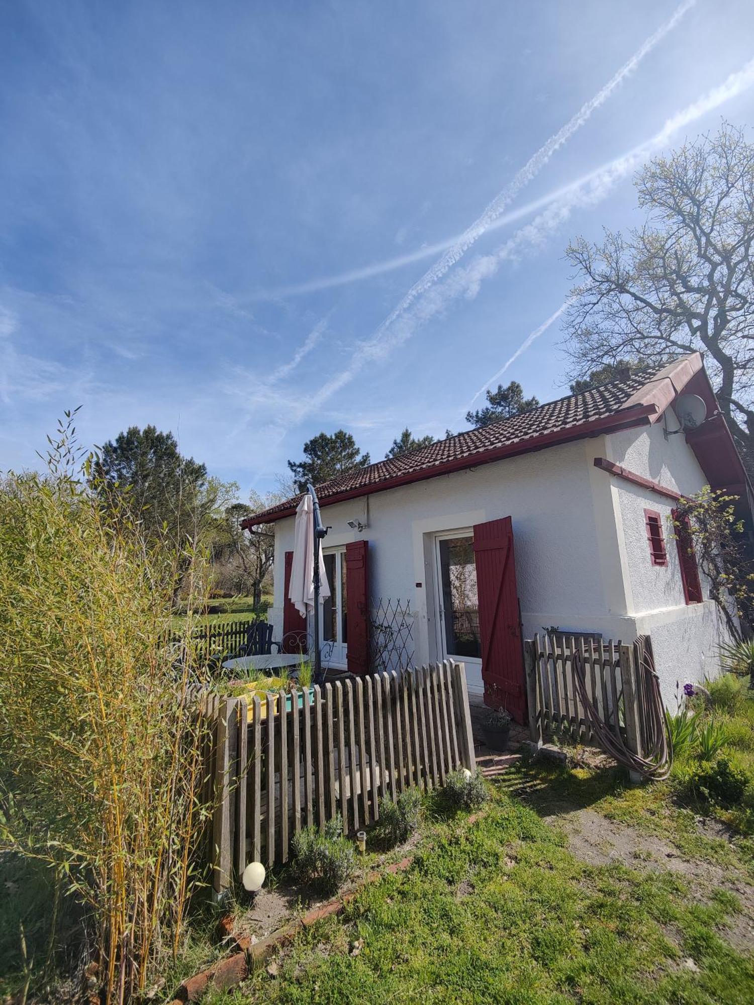 D&D, La Maison Des Ecureuils Lesperon  Exterior photo